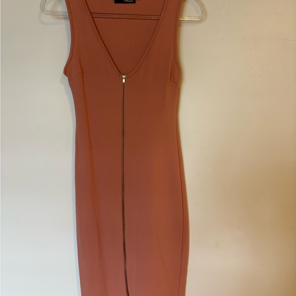 Elegant Sleeveless Zipper Dress in dusty rose